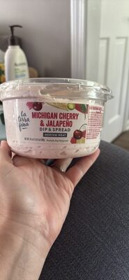 MICHIGAN CHERRY & JALAPEÑO DIP & SPREAD