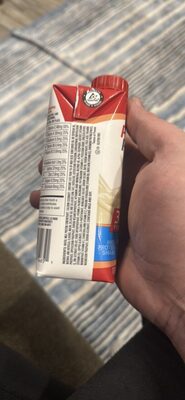 Premier Protein - Strawberries & Cream front packaging