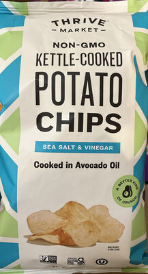 Kettle-Cooked Potato Chips Sea Salt & Vinegar front packaging