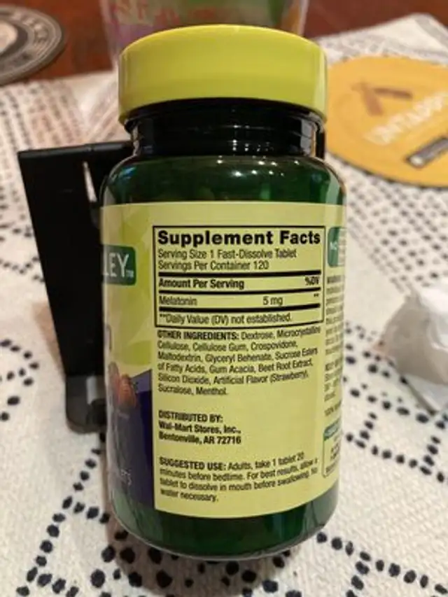 Melatonin ingredients label