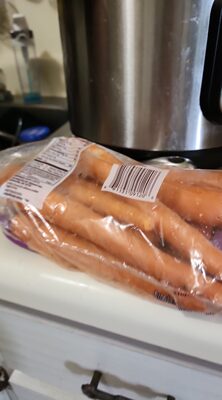 Organic Whole Carrots front packaging