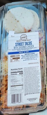 Street tacos with seasoned chicken