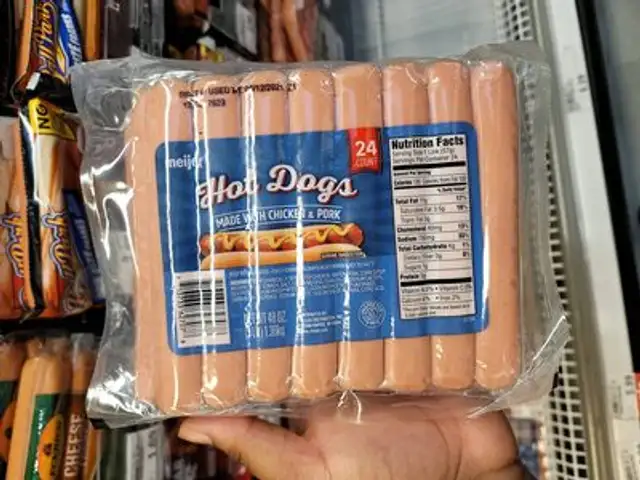 Hot Dogs front packaging