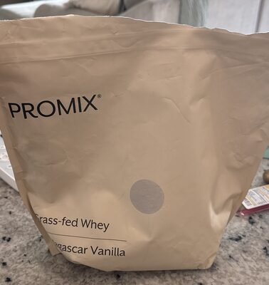 Grass-fed Whey Madagascar Vanilla front packaging