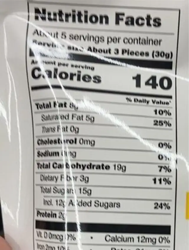 Crunchies freeze dried mango in dark chocolate nutrition facts table