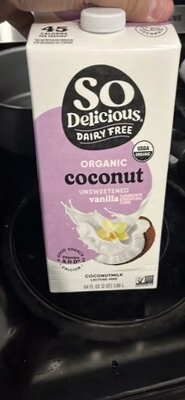 Organic coconut unsweetened vanilla coconutmilk front packaging