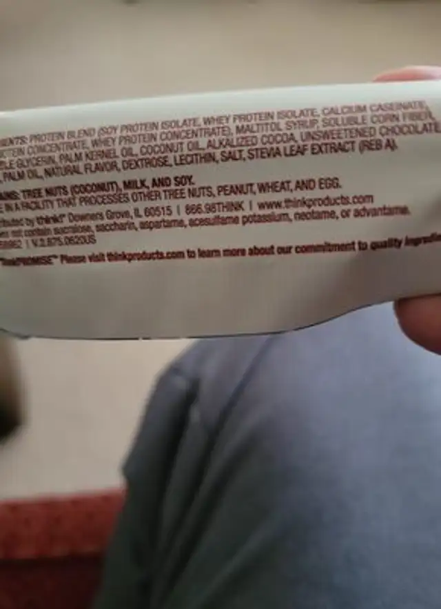 Chocolate and cream cupcake ingredients label