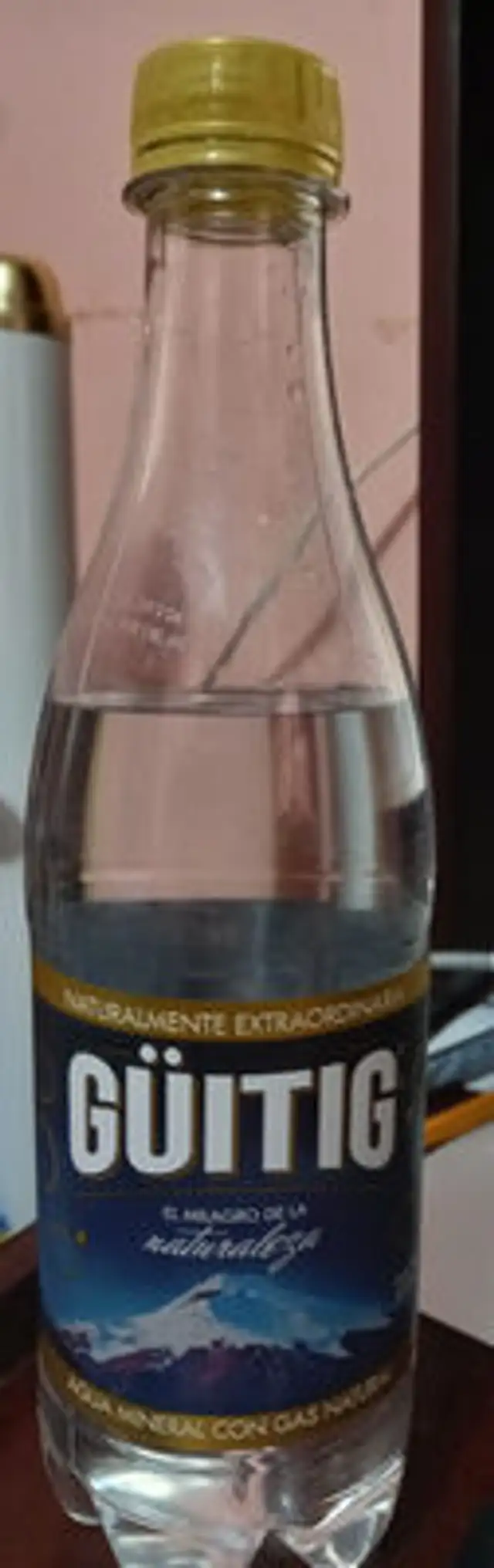 Agua con gas ingredients label