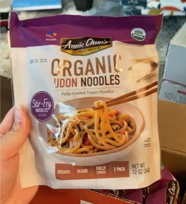 Organic fully cooked vegan udon noodles