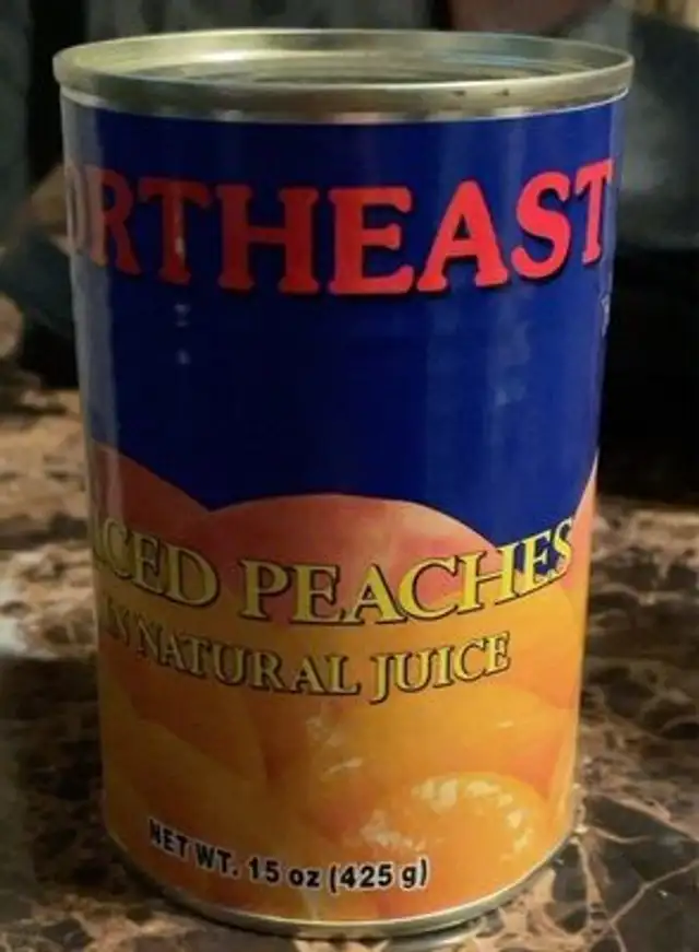 Sliced peaches