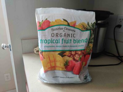 Tropical fruit blend