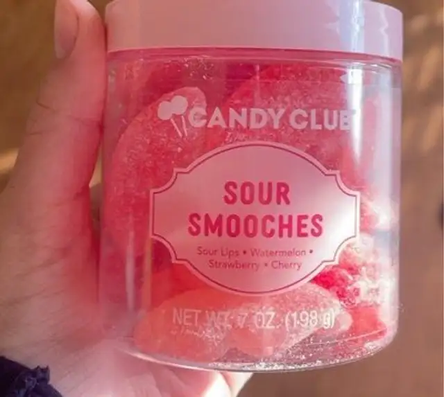 Sour smooches