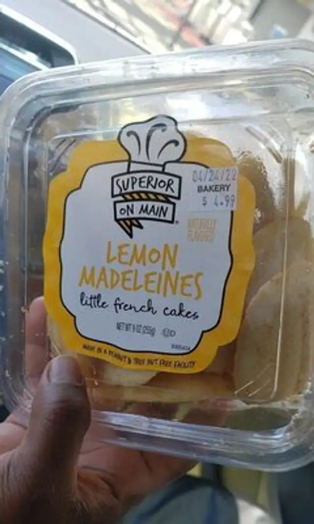 Lemon Madeleines little French cookies