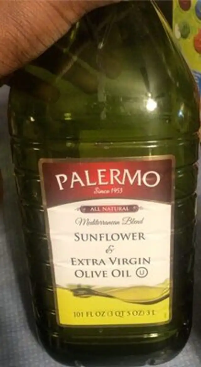 Sunflower and extra virgin olive oil