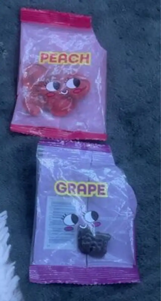 3-D gummy fruit