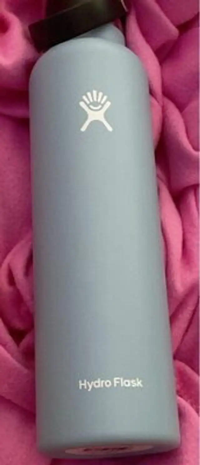 Hydroflask/ Rain
