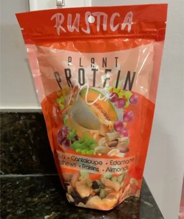 Plaint protein trail mix