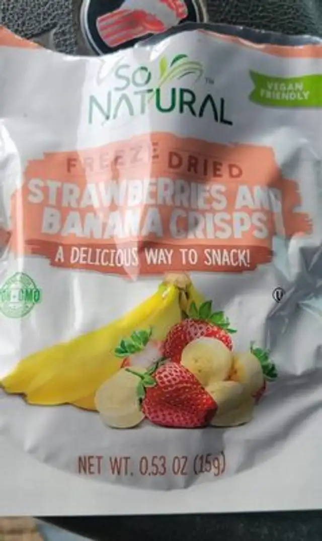 Freeze dried strawberries and banana crisps