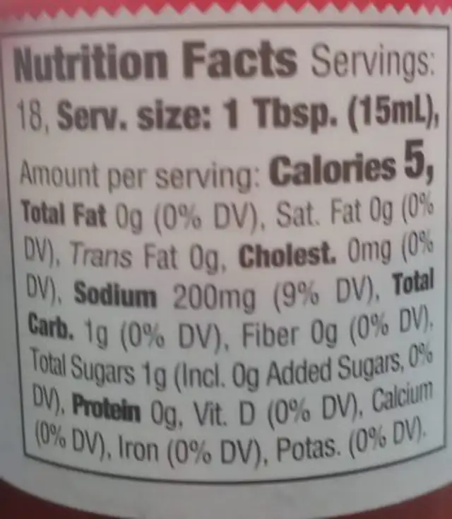 Siriracha Hot Chili Sauce nutrition facts table