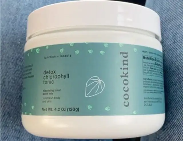 detox chlorophyll tonic