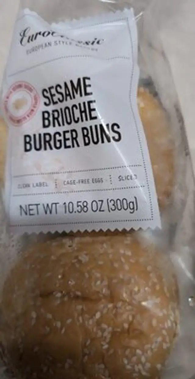 Sesame Brioche Burger Buns front packaging