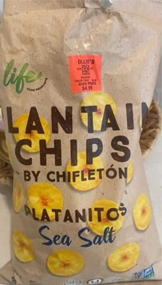 Plantain chips w sea salt by Chifleton