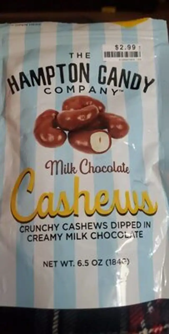 Milk chocolate cahsews