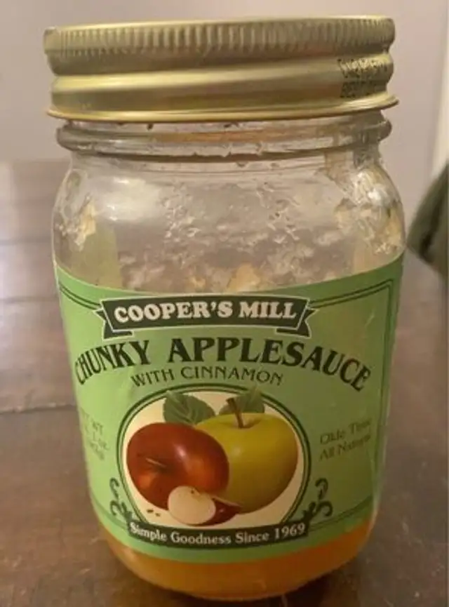 Chunky Applesause with Cinnamon