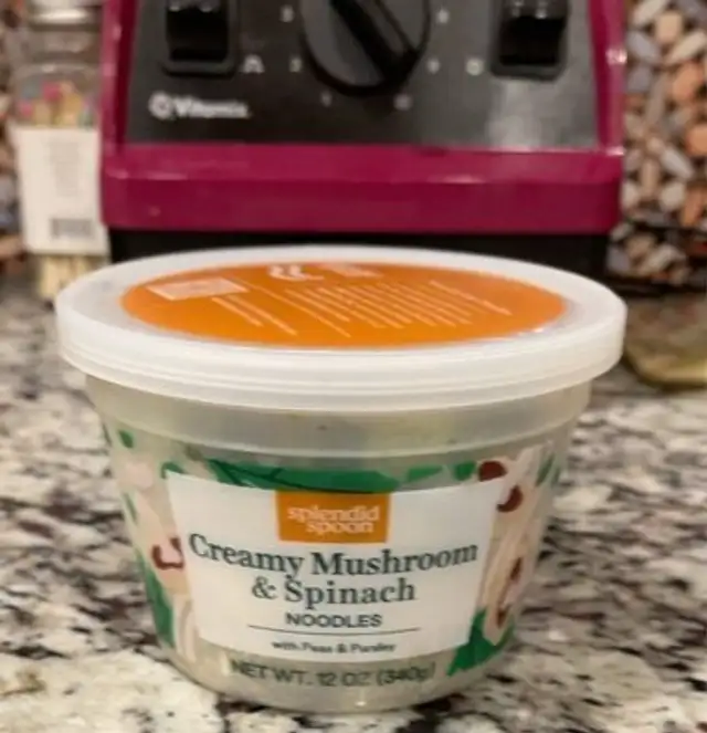 Creamy Mushroon ans Spinach Noodles