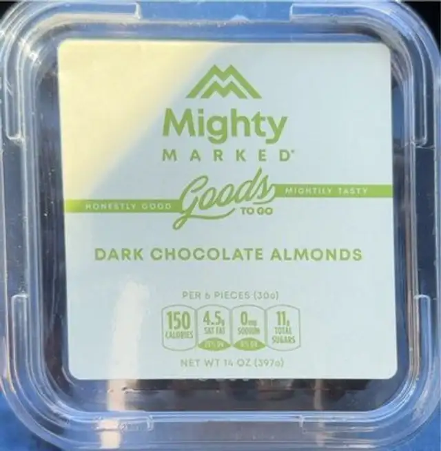 Dark chocolate almonds