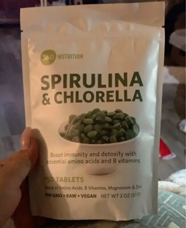 Spirulina and chlorella
