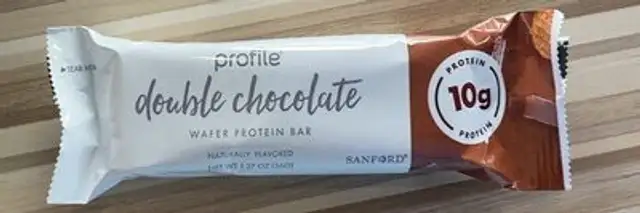 Double chocolate wafer protein bar
