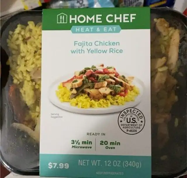fajita chicken with yellow rice