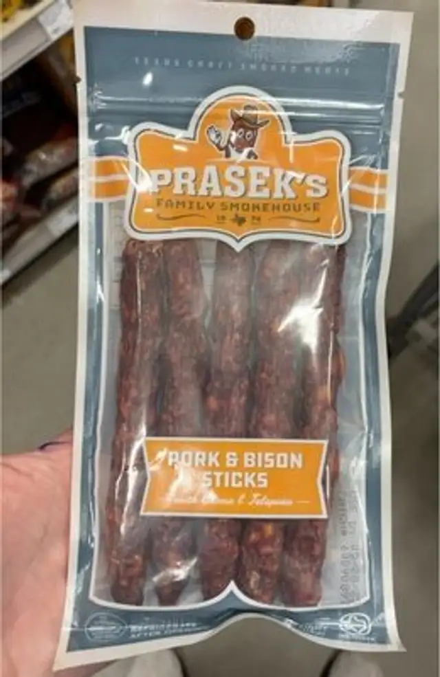 Pork and bison sticks with cheese and jalapeño