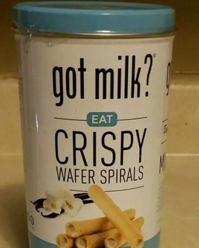 Vanilla creme filled spirals