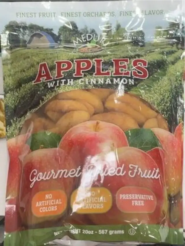 Apples with cinnamon