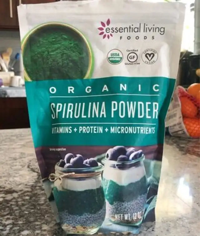 Organic spirulina powder