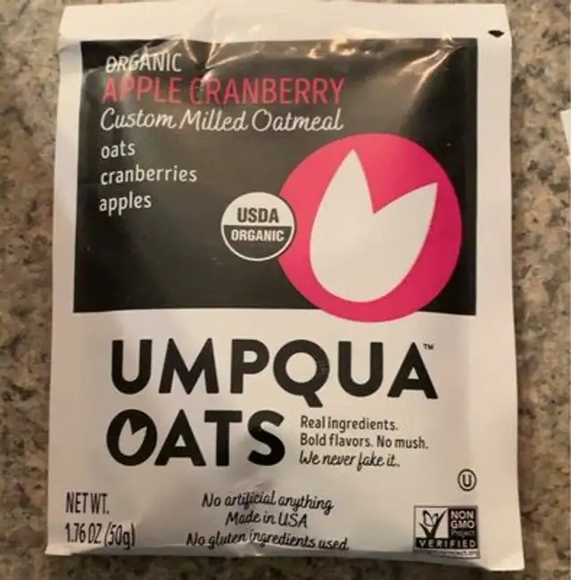 Umpqua Oats Apple Cranberry