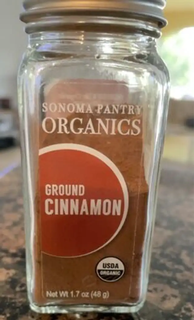 Ground cinnamon
