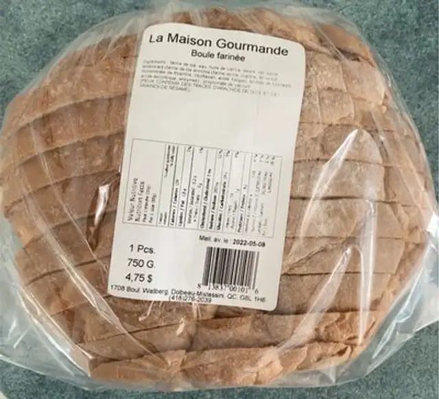 Boule de pain farinée