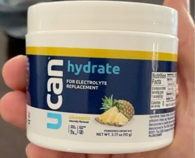 hydrate pineapple