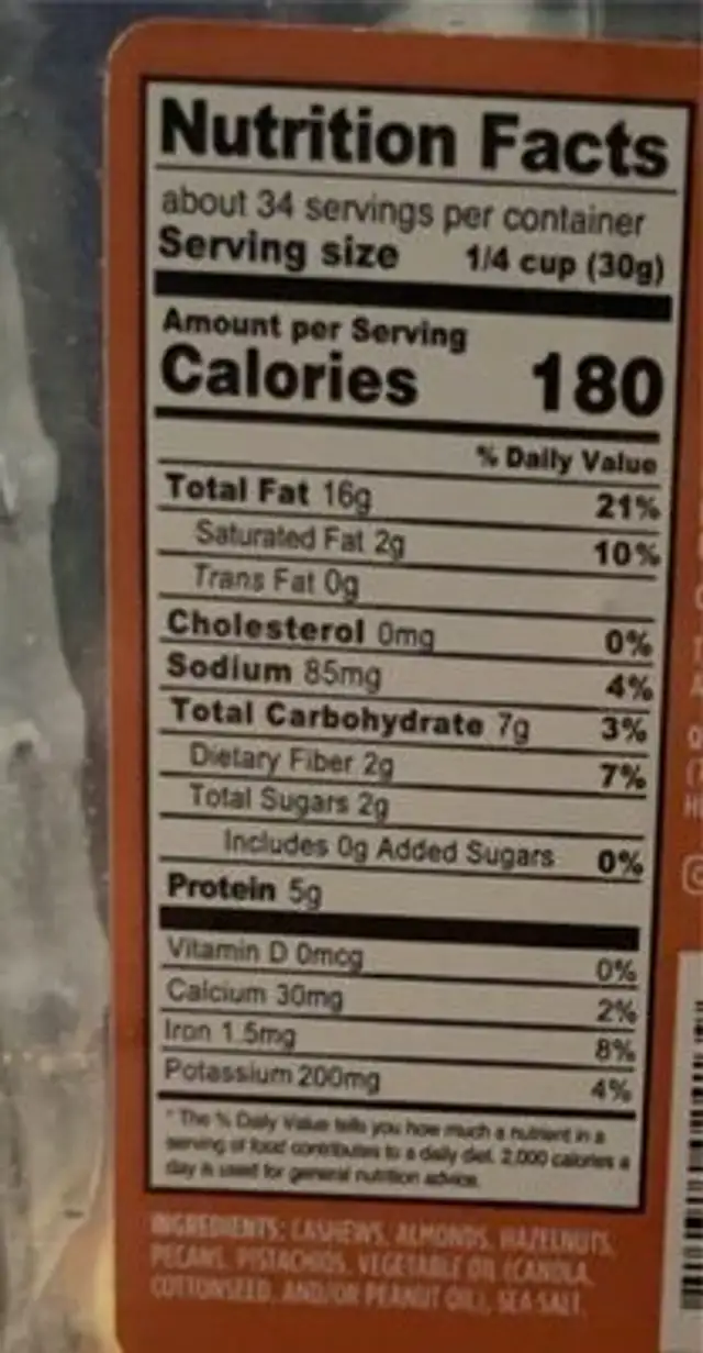 Deluxe mixed nuts nutrition facts table