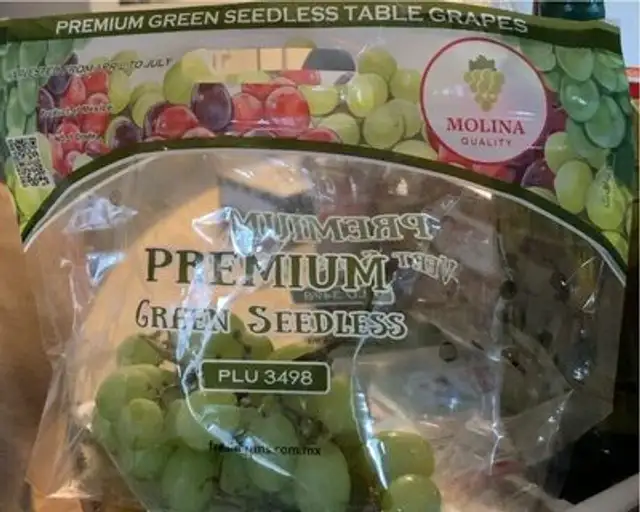 green seedless grapes