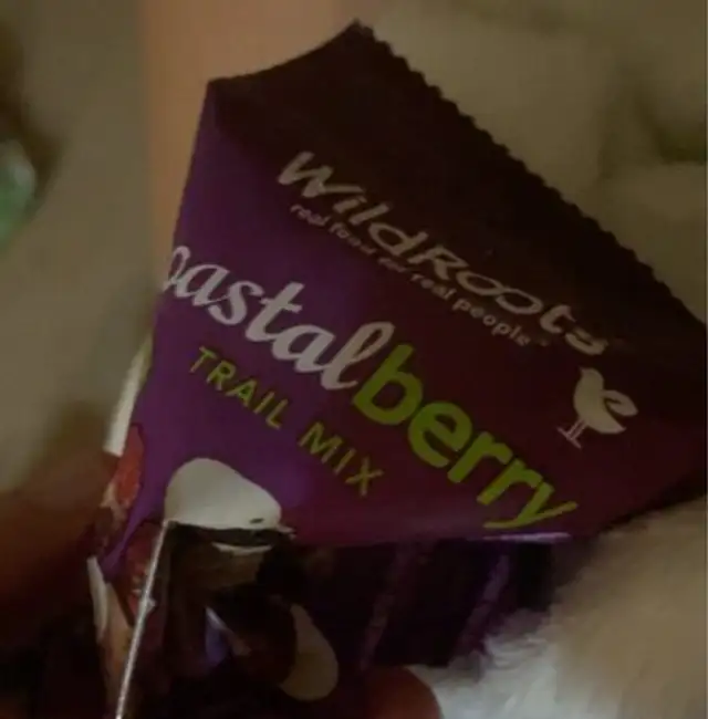 Coastal berry trail mix