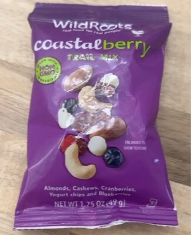 Coastal berry trail mix
