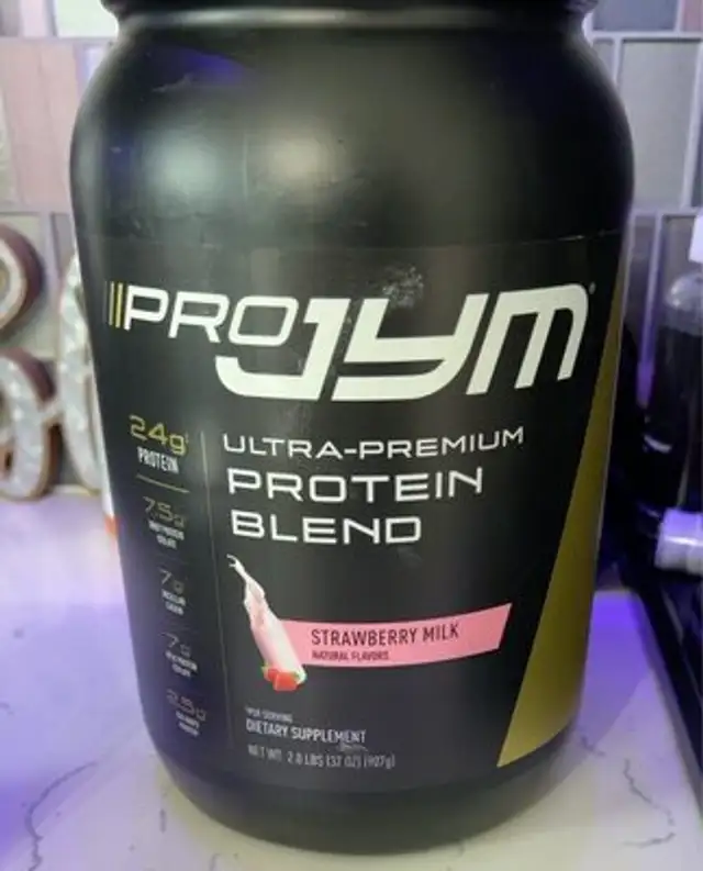 Pro jym strawberry milk