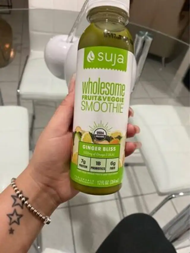 Wholesome fruit veggie smoothie