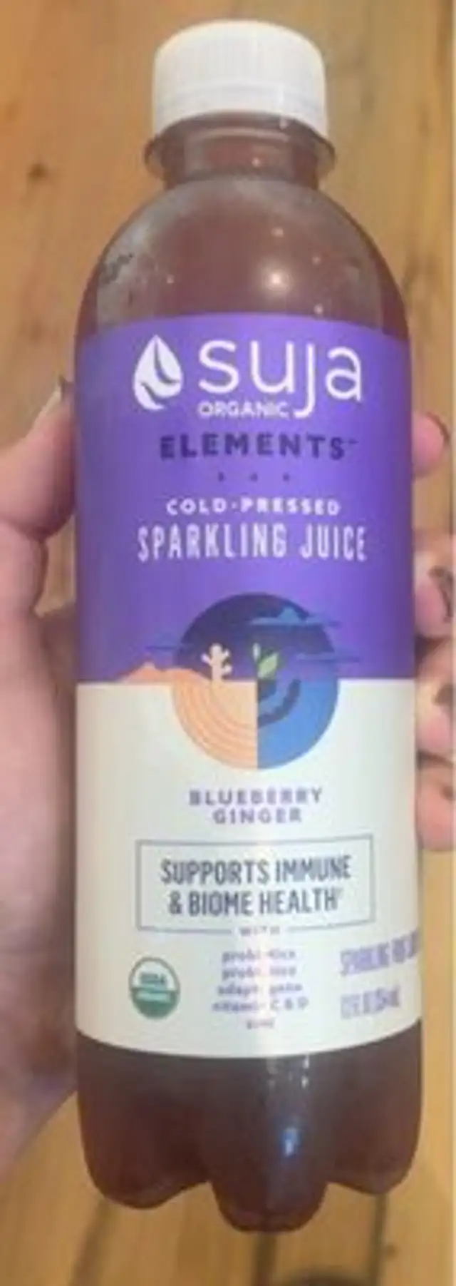 Cold-pressed sparkling juice blueberry ginger