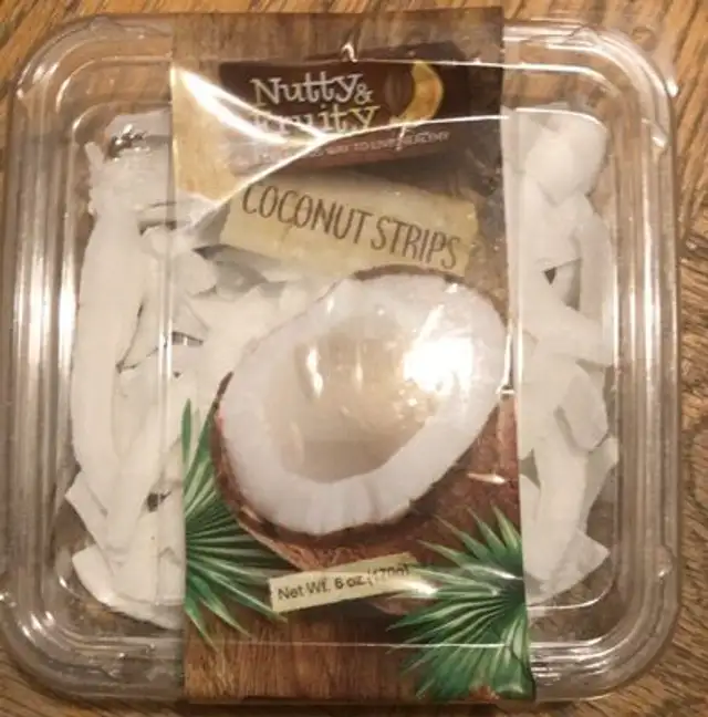 Dried coconut strips chips