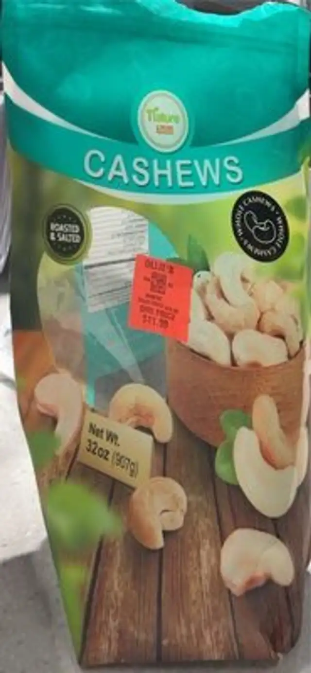 roasted and salted cashews
